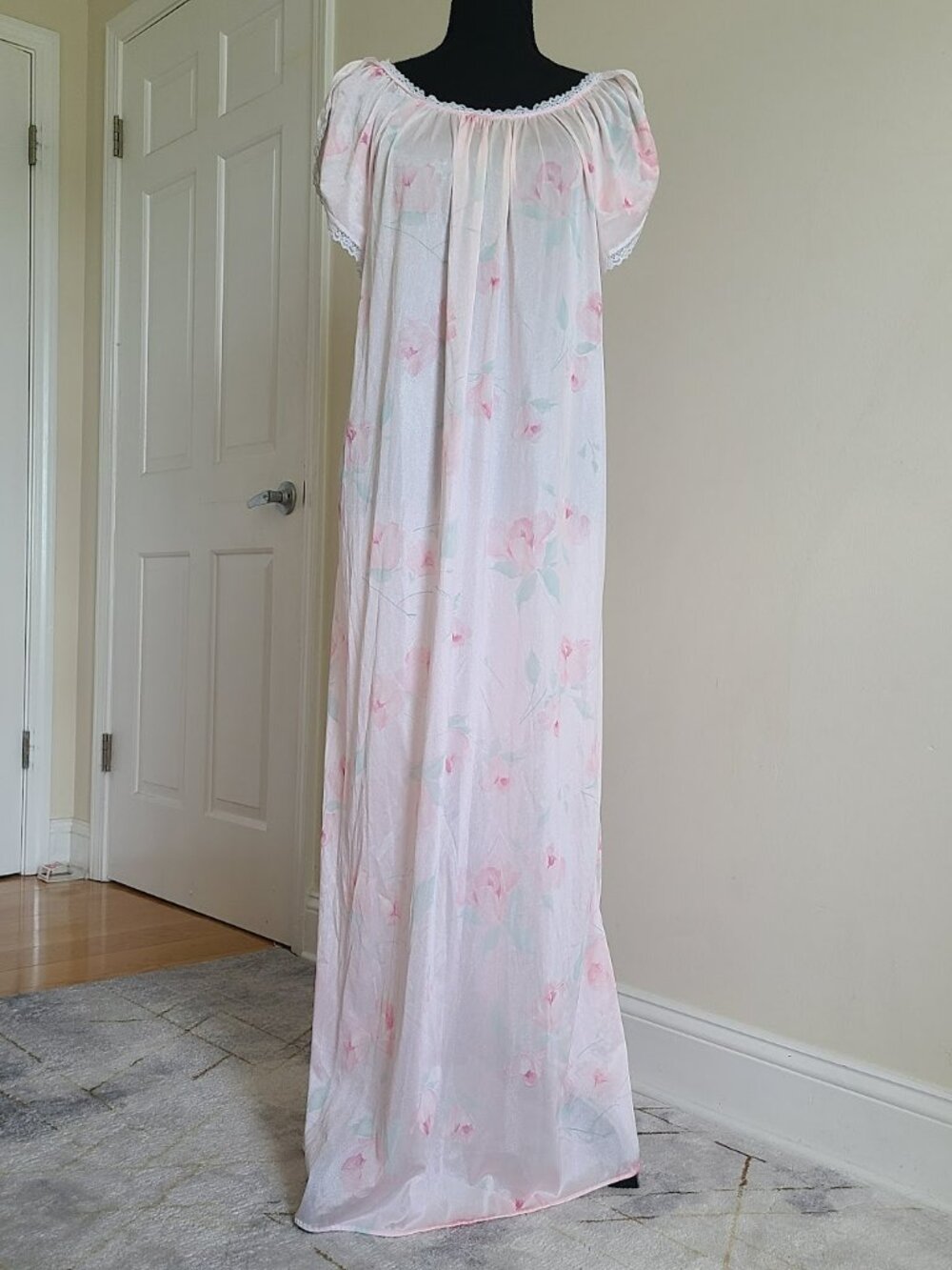 Vtg Miss Dira Pink Floral Maxi Nightgown Lace Trim Romantic Feminine L Pastel